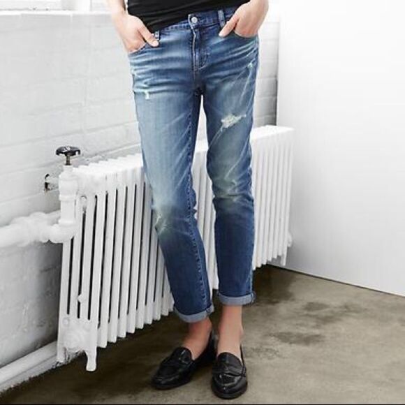 ✨HP✨GAP BEST GIRLFRIEND JEANS✨ - Picture 1 of 4